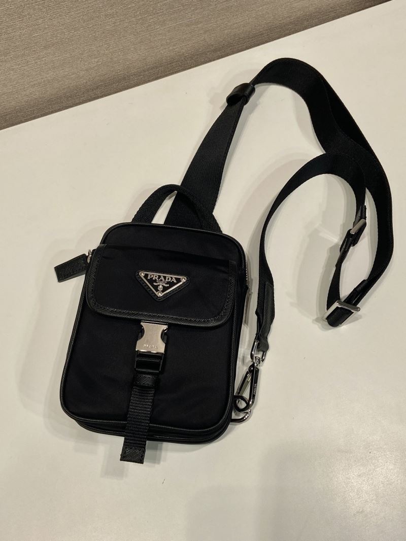 Pra*a waist chest packs